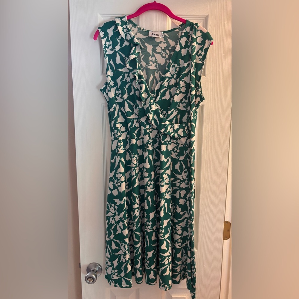 Leota Green and White Floral Ruffle Midi Dress